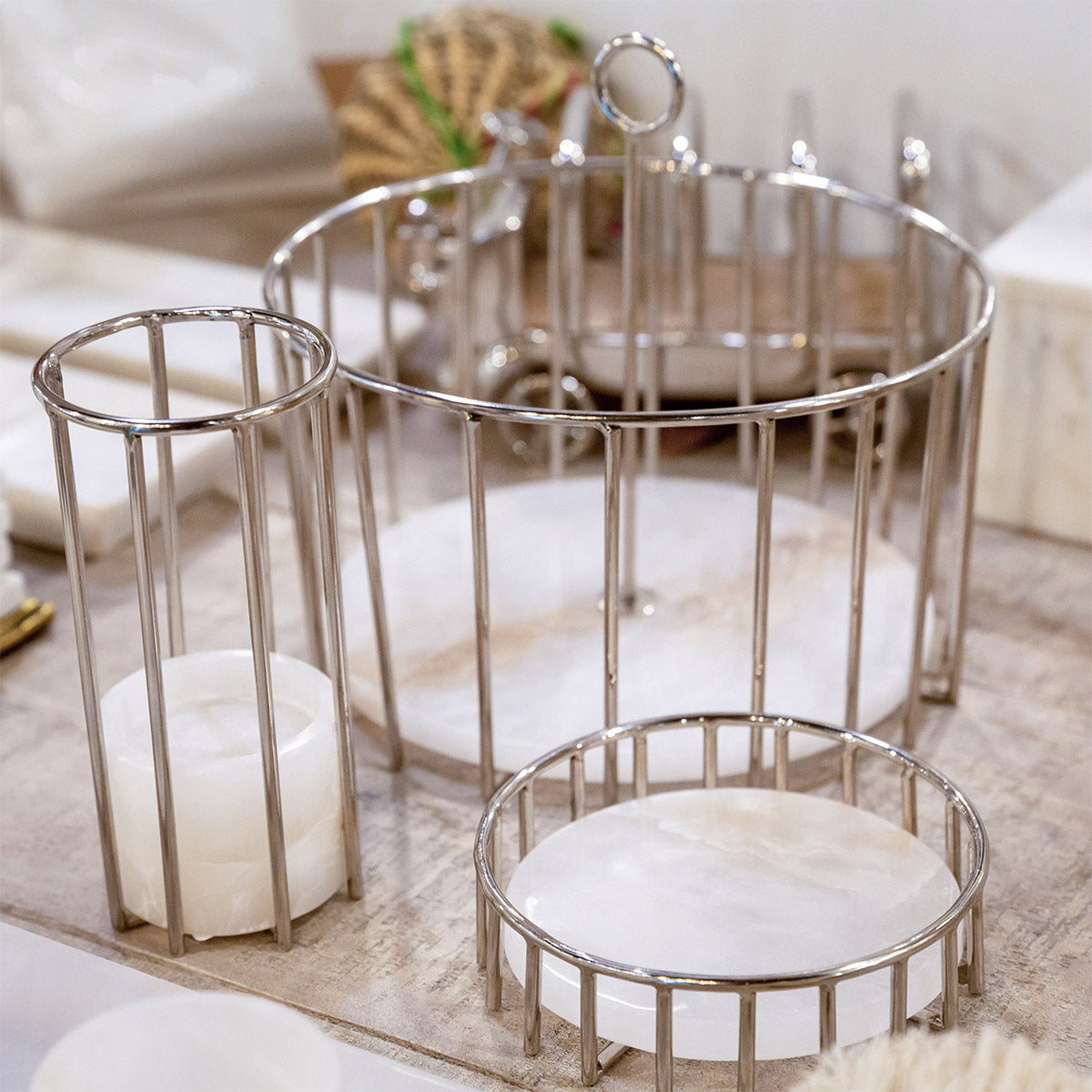 Mikkel Lotion Pump Holder