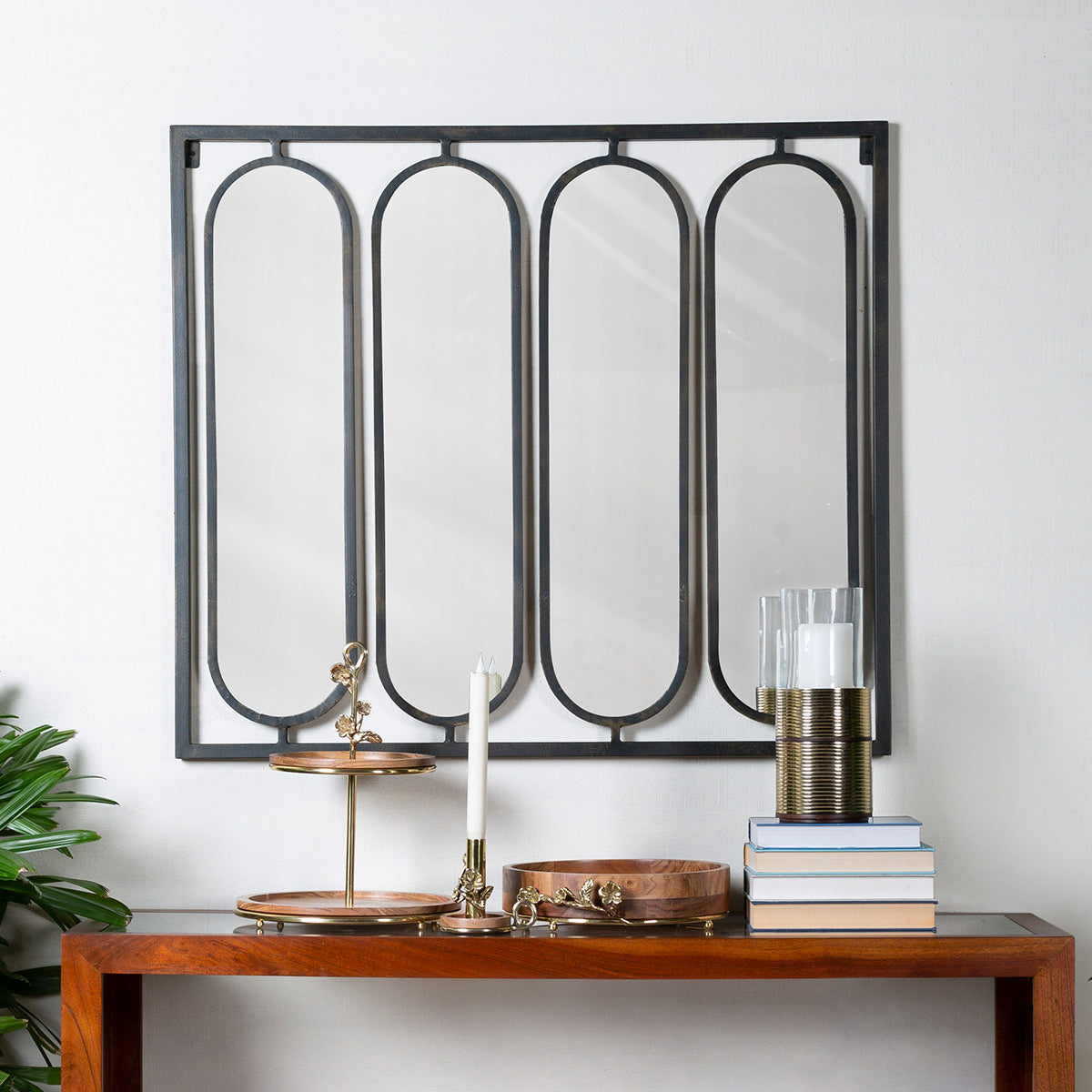 Urban Mirror -  - IAAH