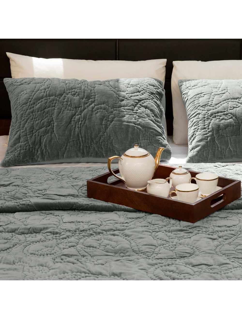 Hand Quilted Velvet Bedset-IAAH