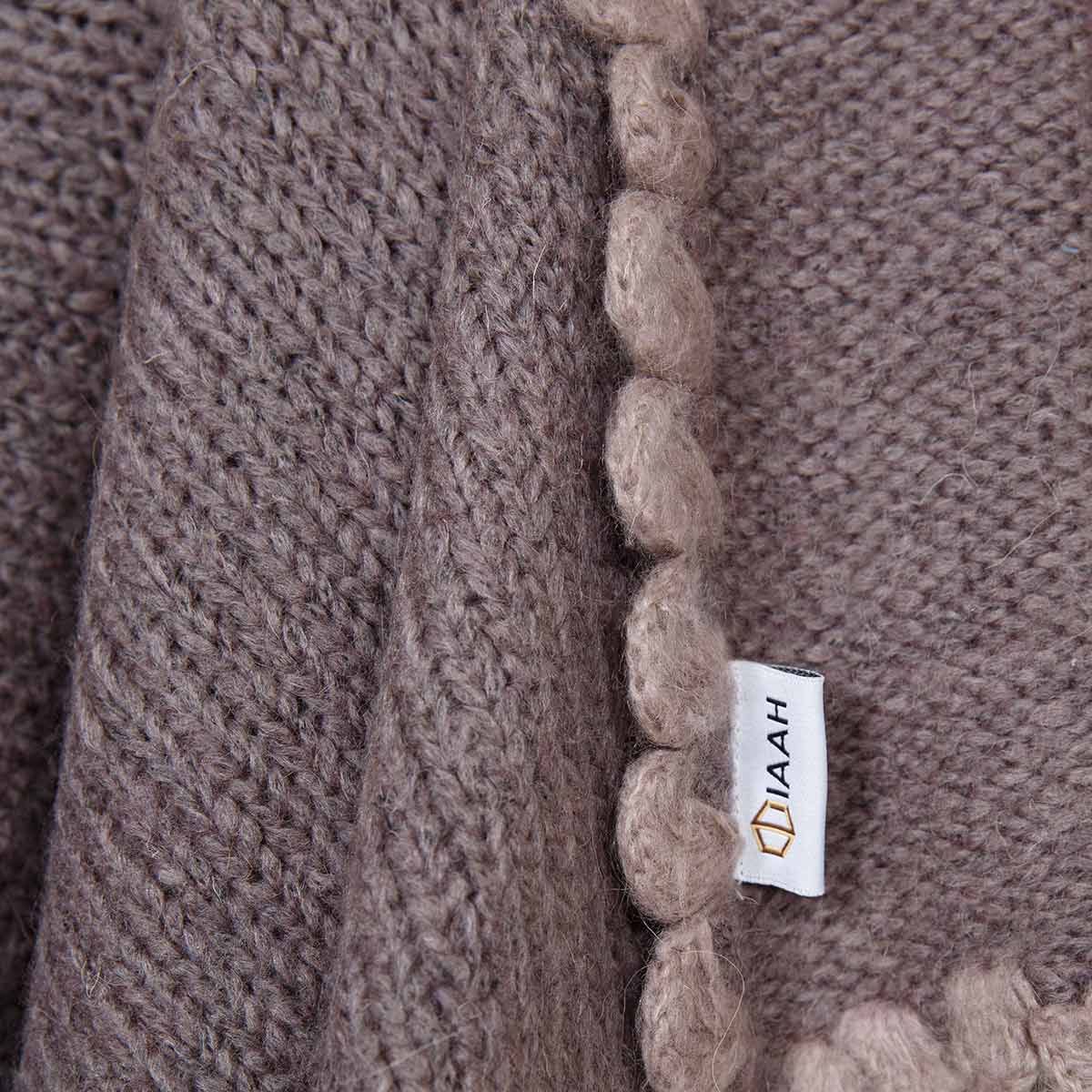 Scallop Edged Throw