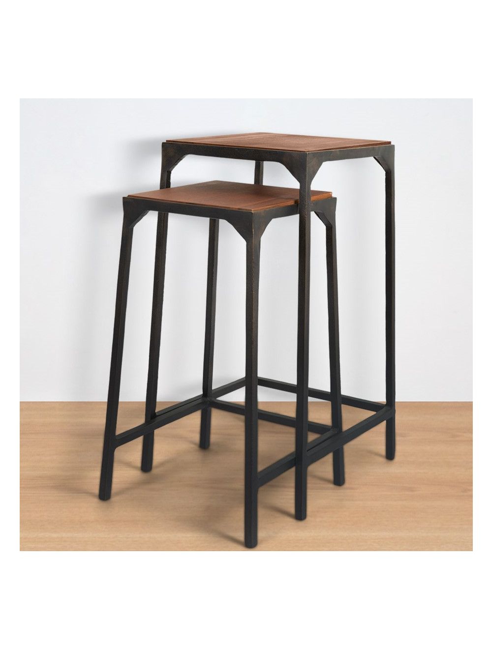 Polarise Nesting Table