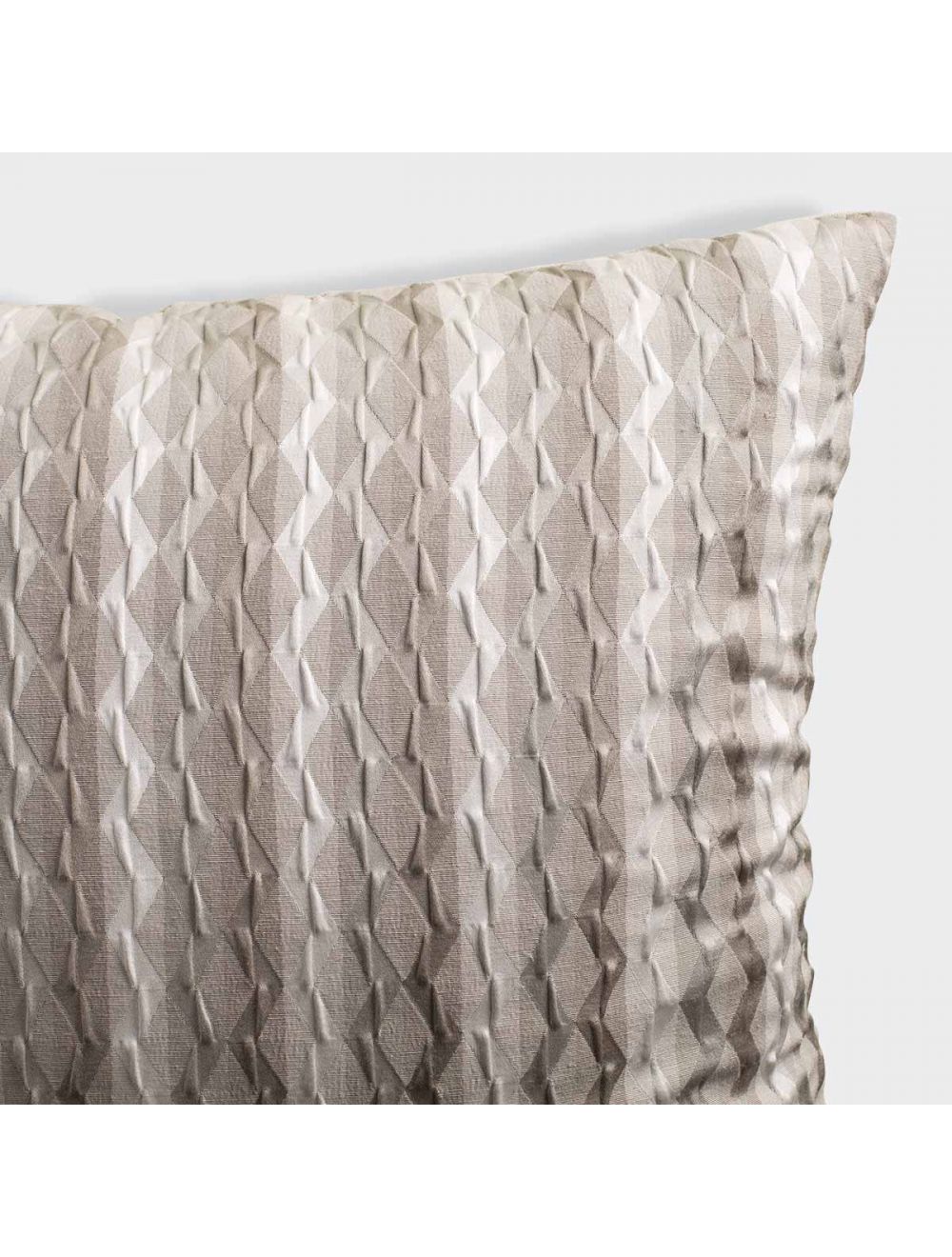 Stratum Cushion