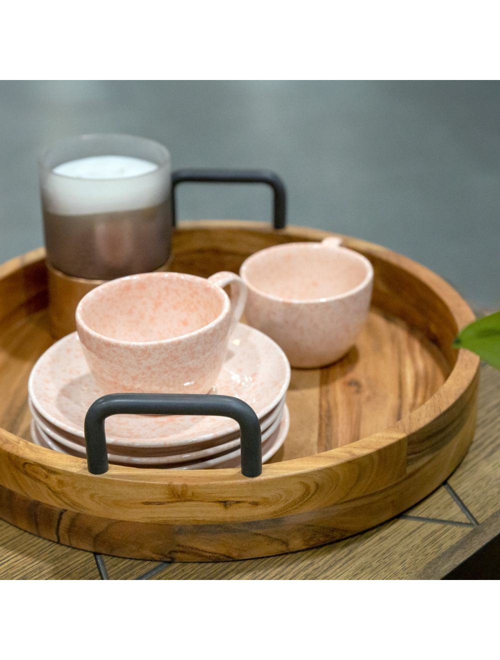 Daven Round Tray-IAAH