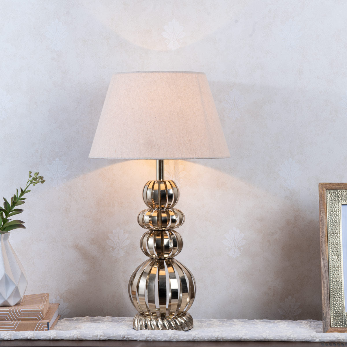 Gold Strip Table Lamp