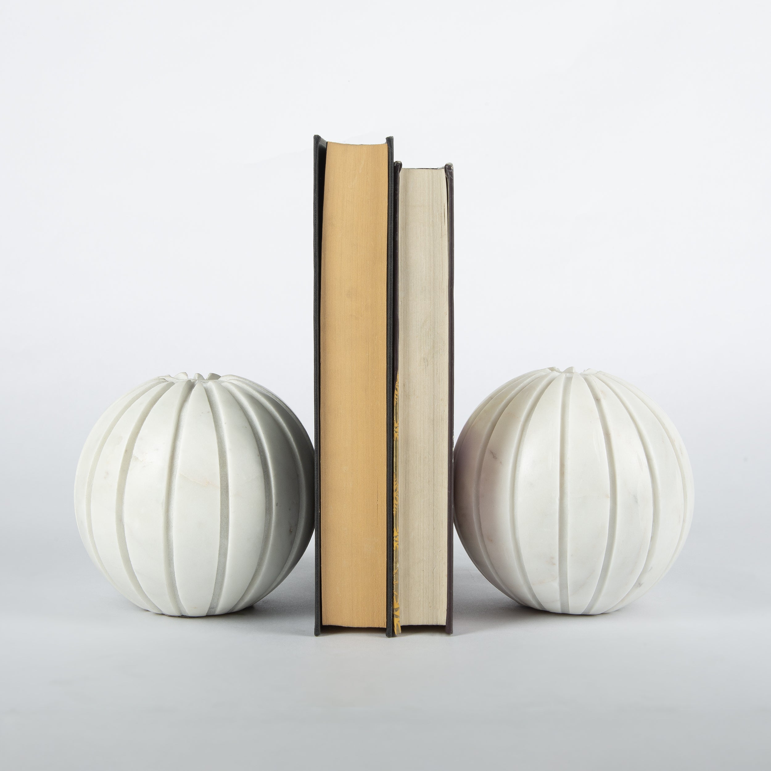 Gridos Marble Ball Bookend