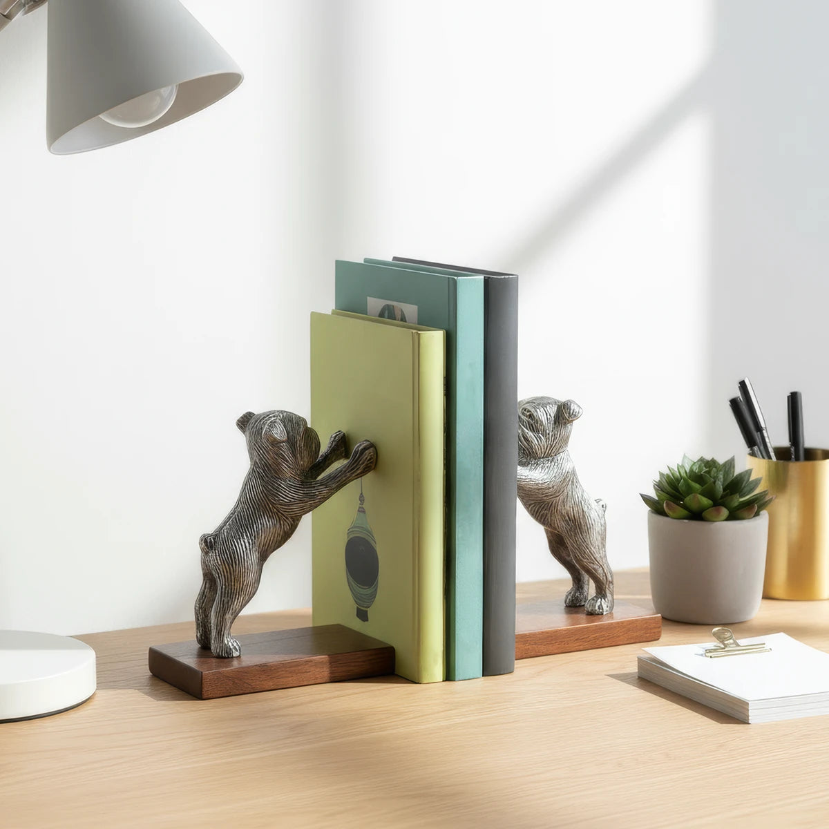 Maison Bookend