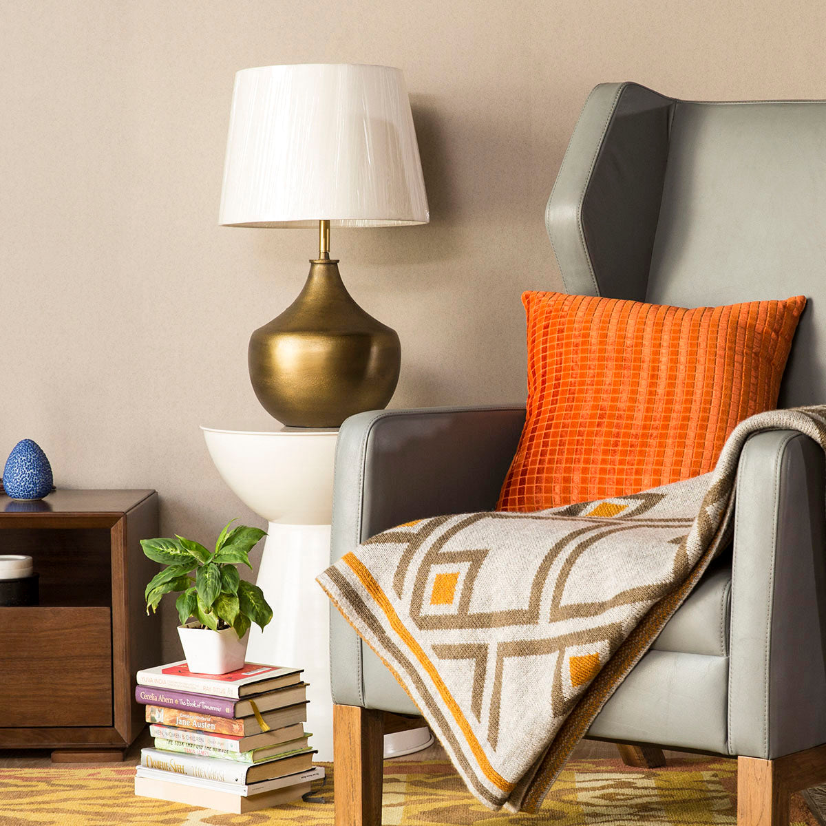 Belford Pelike Table Lamp-IAAH