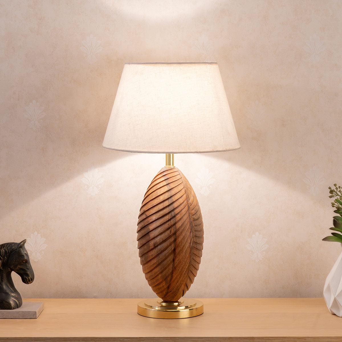 Wooden Carving Table Lamp