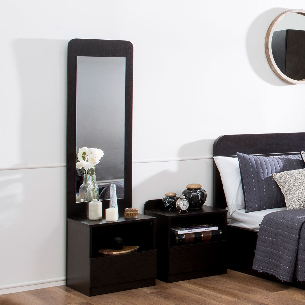 Hamilton Dresser With Mirror -  - IAAH
