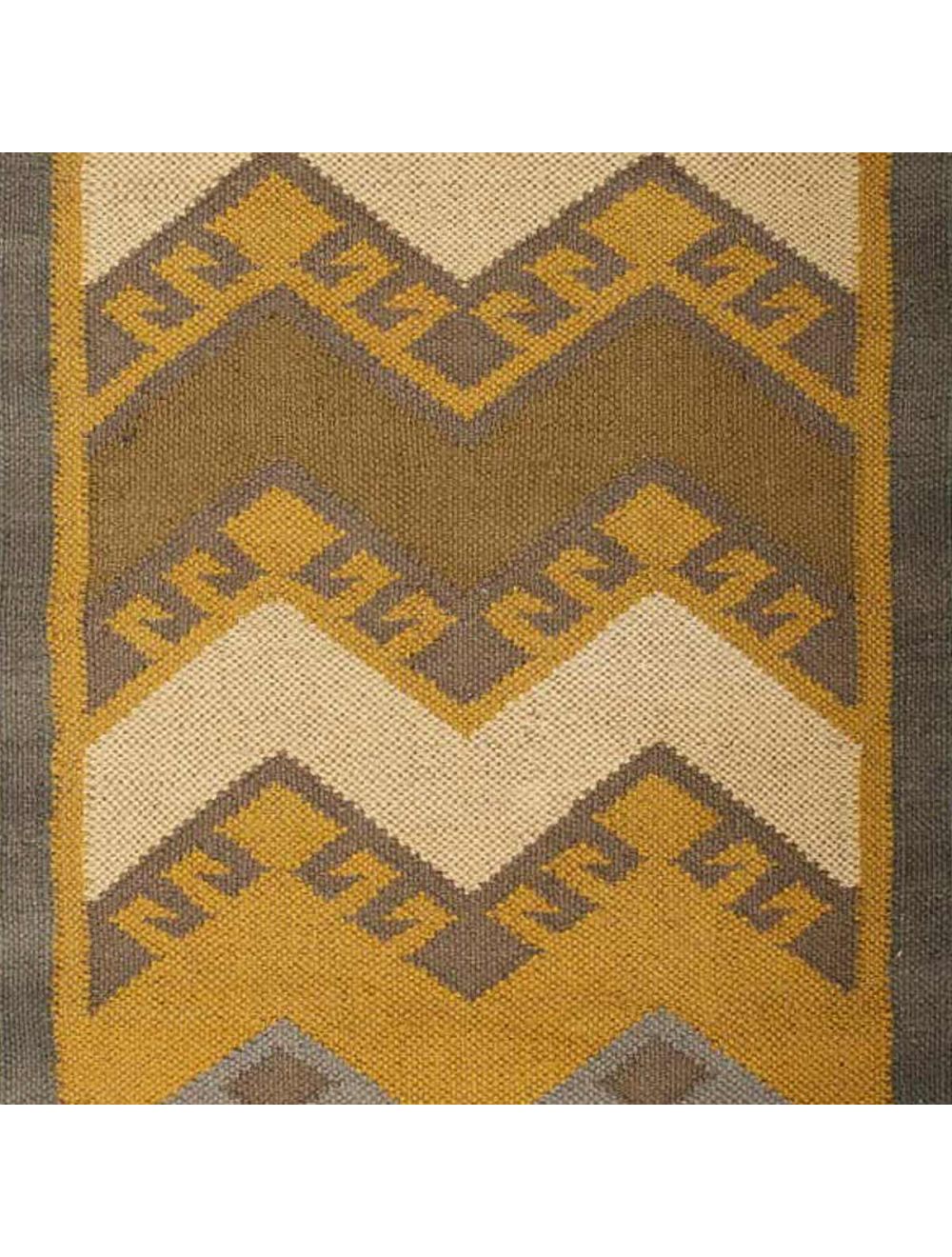 Chevron Kilim Floor Mat-IAAH