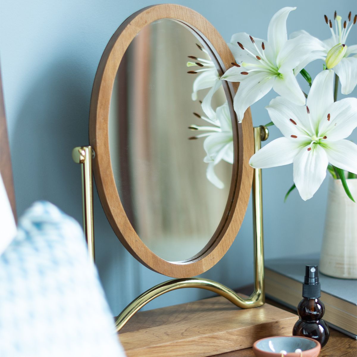 Rotary Vanity Mirror