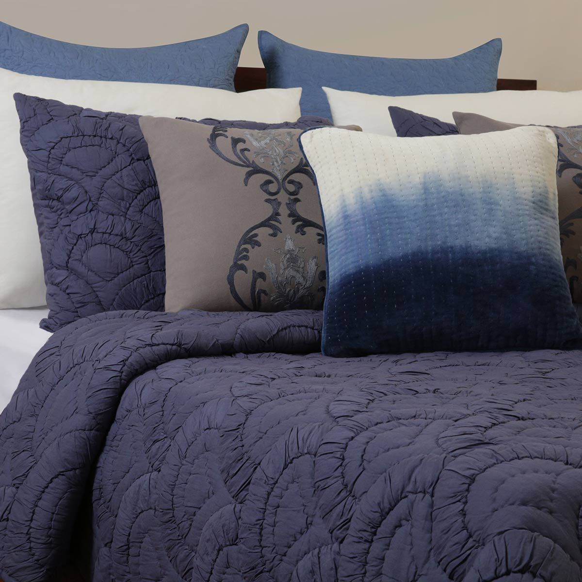 Scallop Quilted Bedset